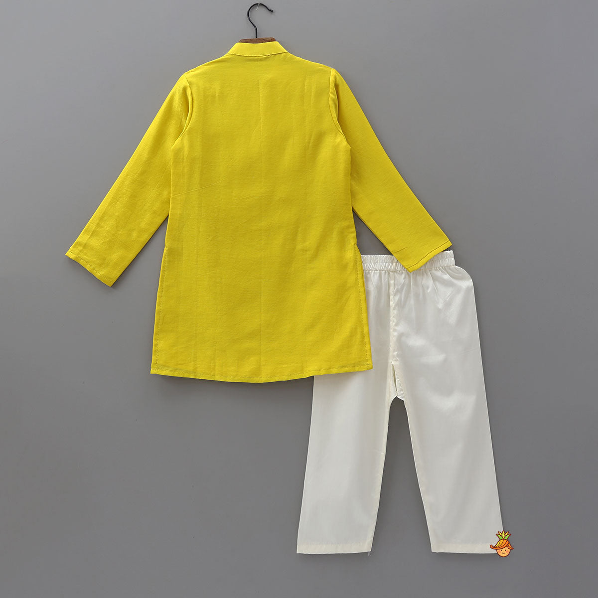 Booti Work Chanderi Kurta And Pyjama
