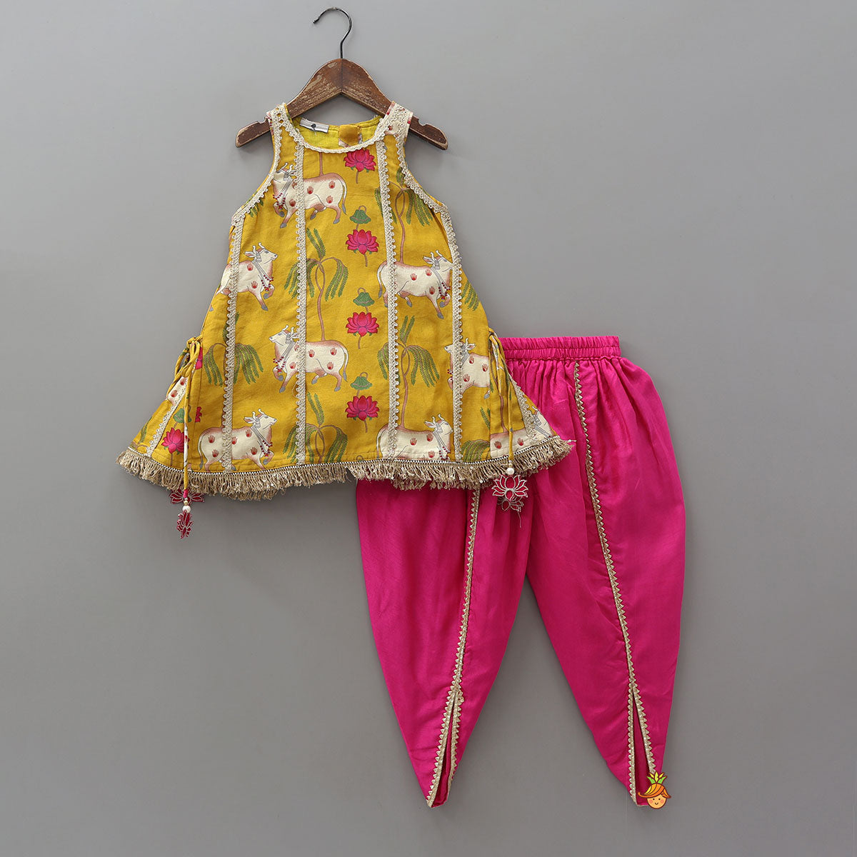 Festive Printed Round Neck Kurti And Dhoti Style Pant