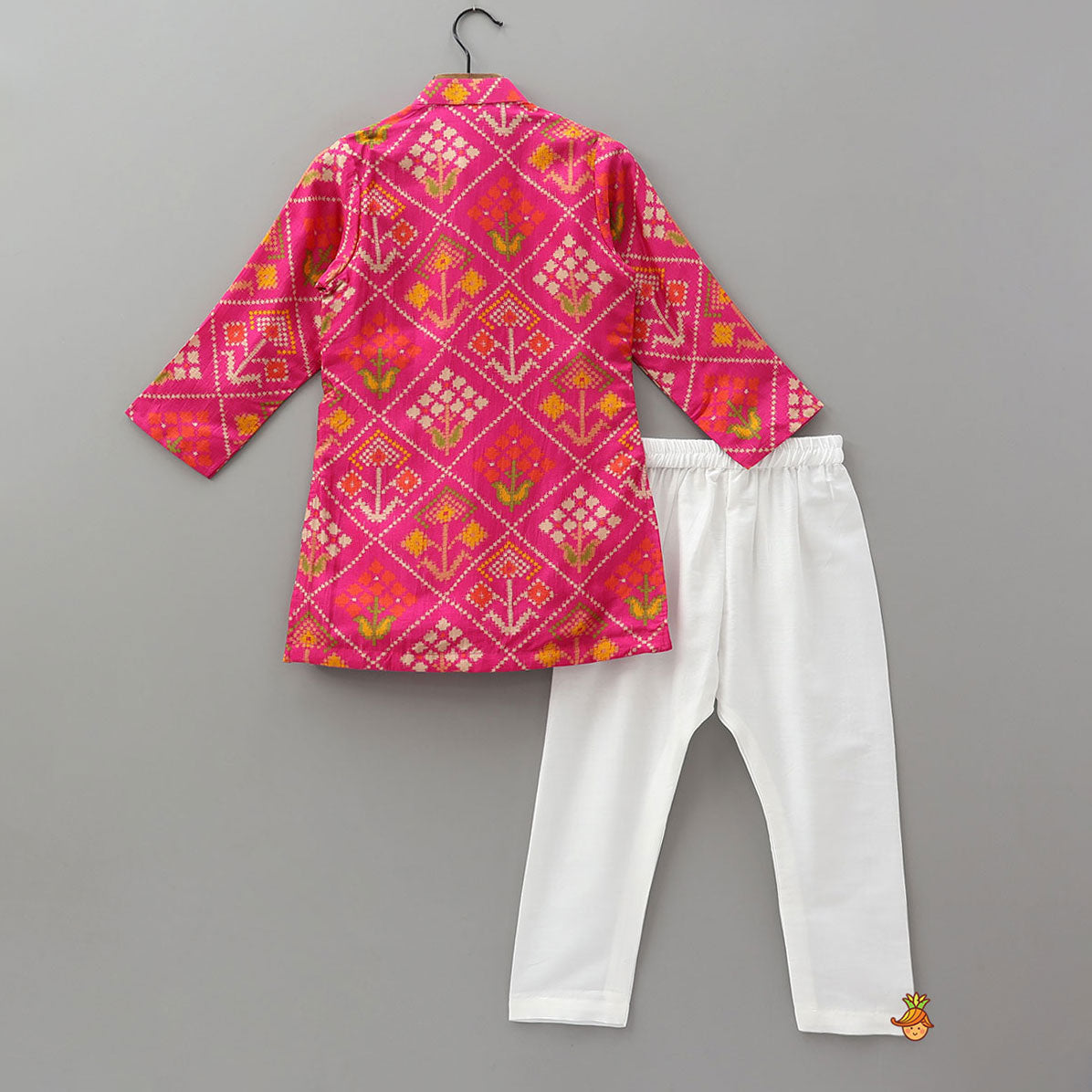 Side Knot Style Kurta And Pyjama