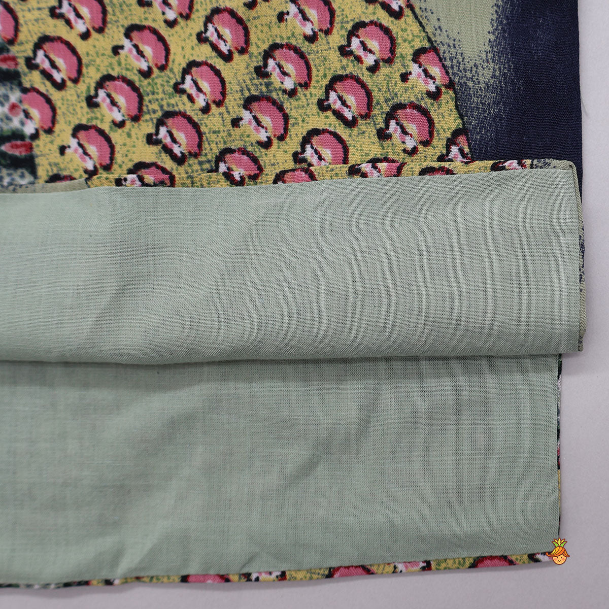 Lace Work Front Placket Kurta And Dhoti