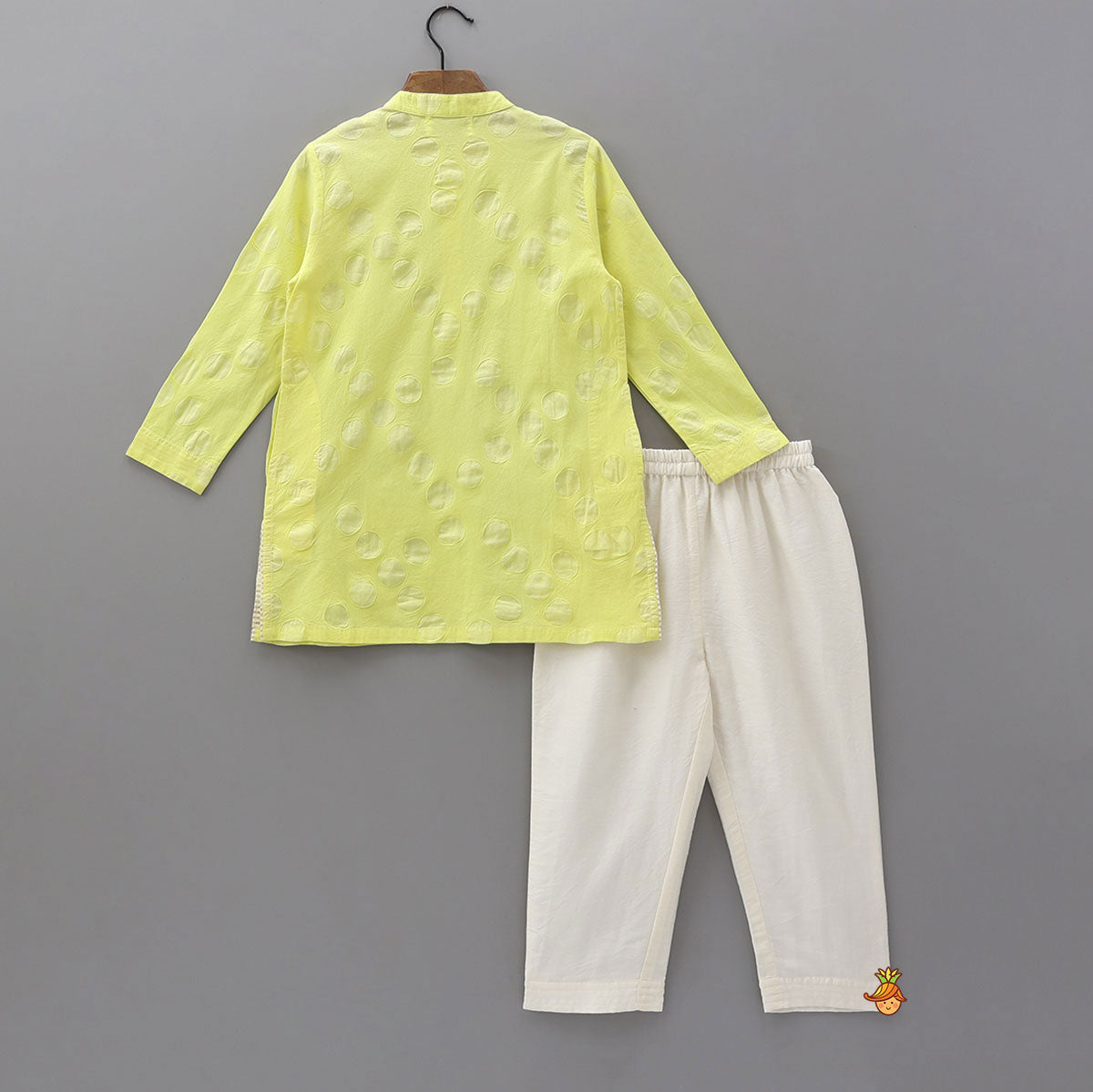Embossed Circular Pattern Kurta And Pyjama