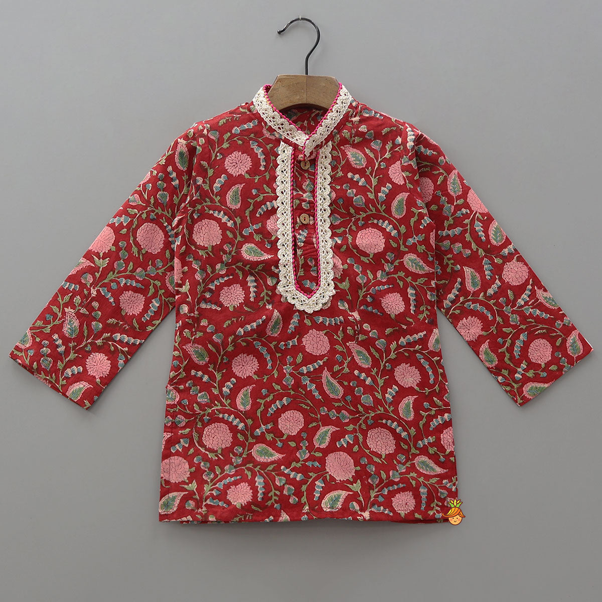 Hand Block Floral Printed Stylish Kurta And Lurex Striped Dhoti