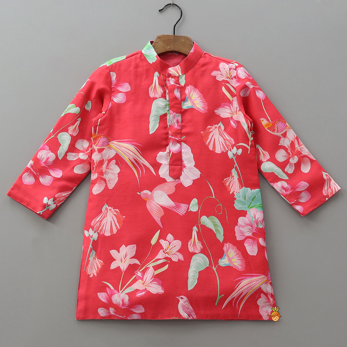 Elegant Floral And Bird Printed Kurta With Pyjama