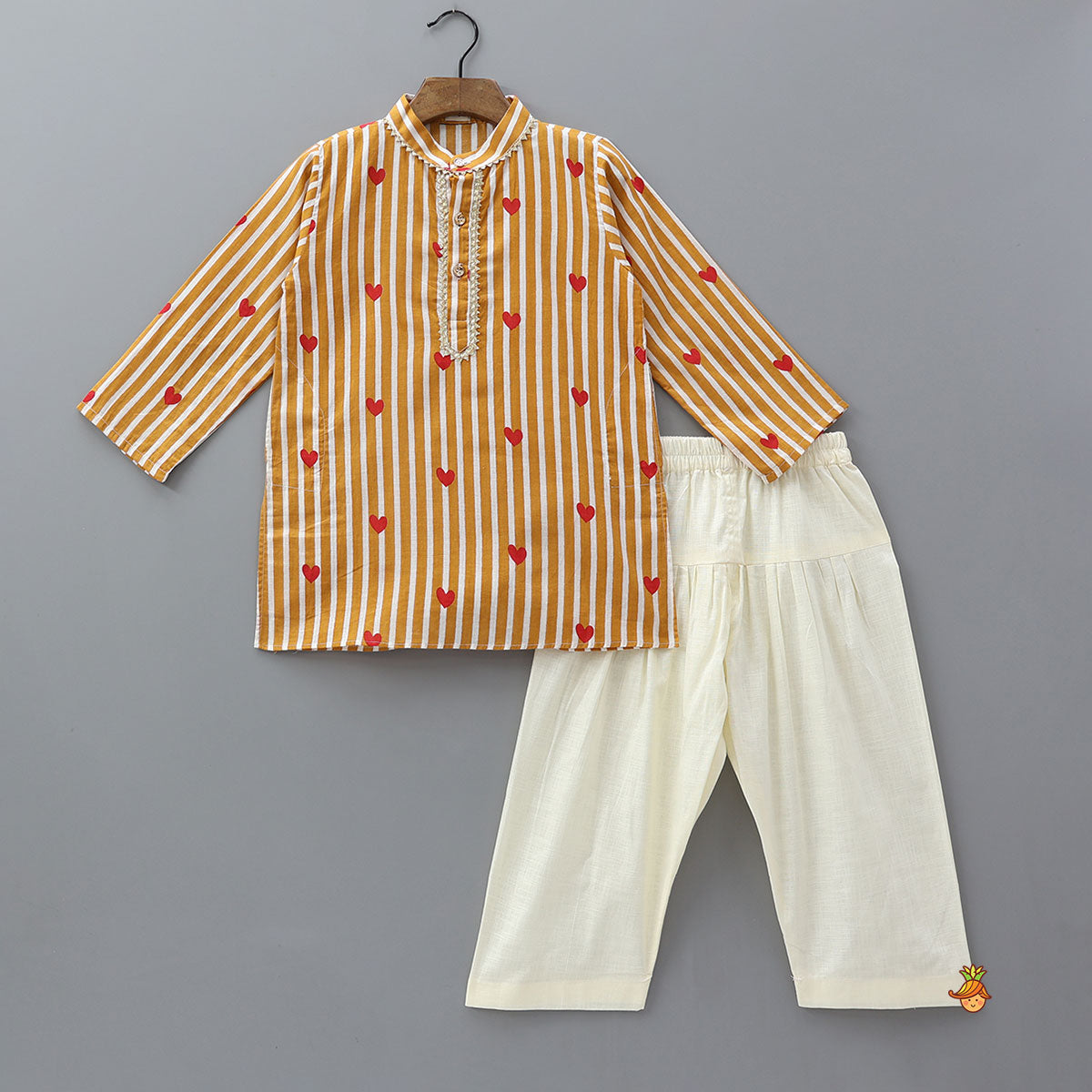 Heart Printed Striped Kurta With Pyjama