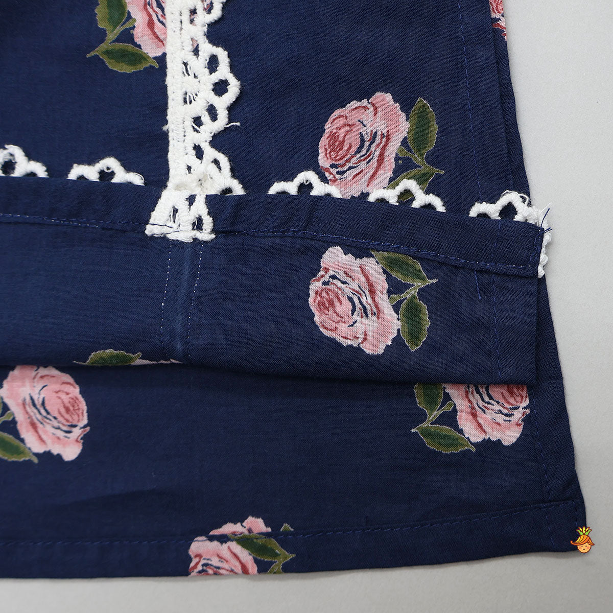Floral Hand Block Print Lace Detailed Kurti With Pants