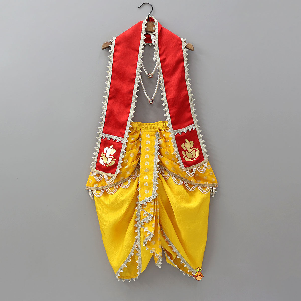 Brocade Dhoti With Ganesha Motif Stole And Mala