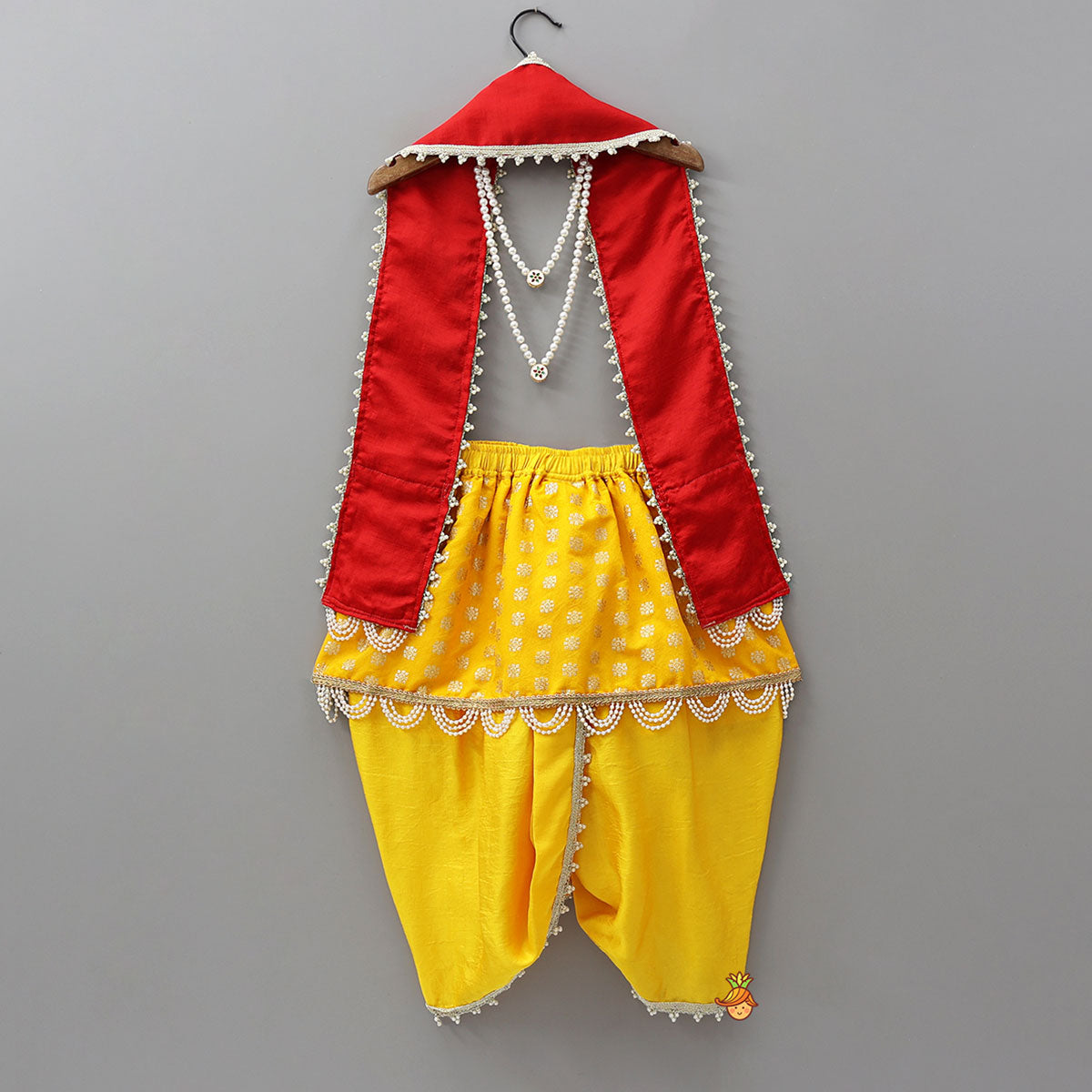 Brocade Dhoti With Ganesha Motif Stole And Mala