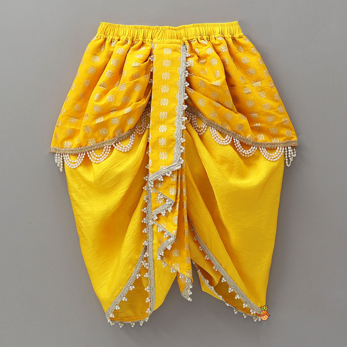 Brocade Dhoti With Ganesha Motif Stole And Mala