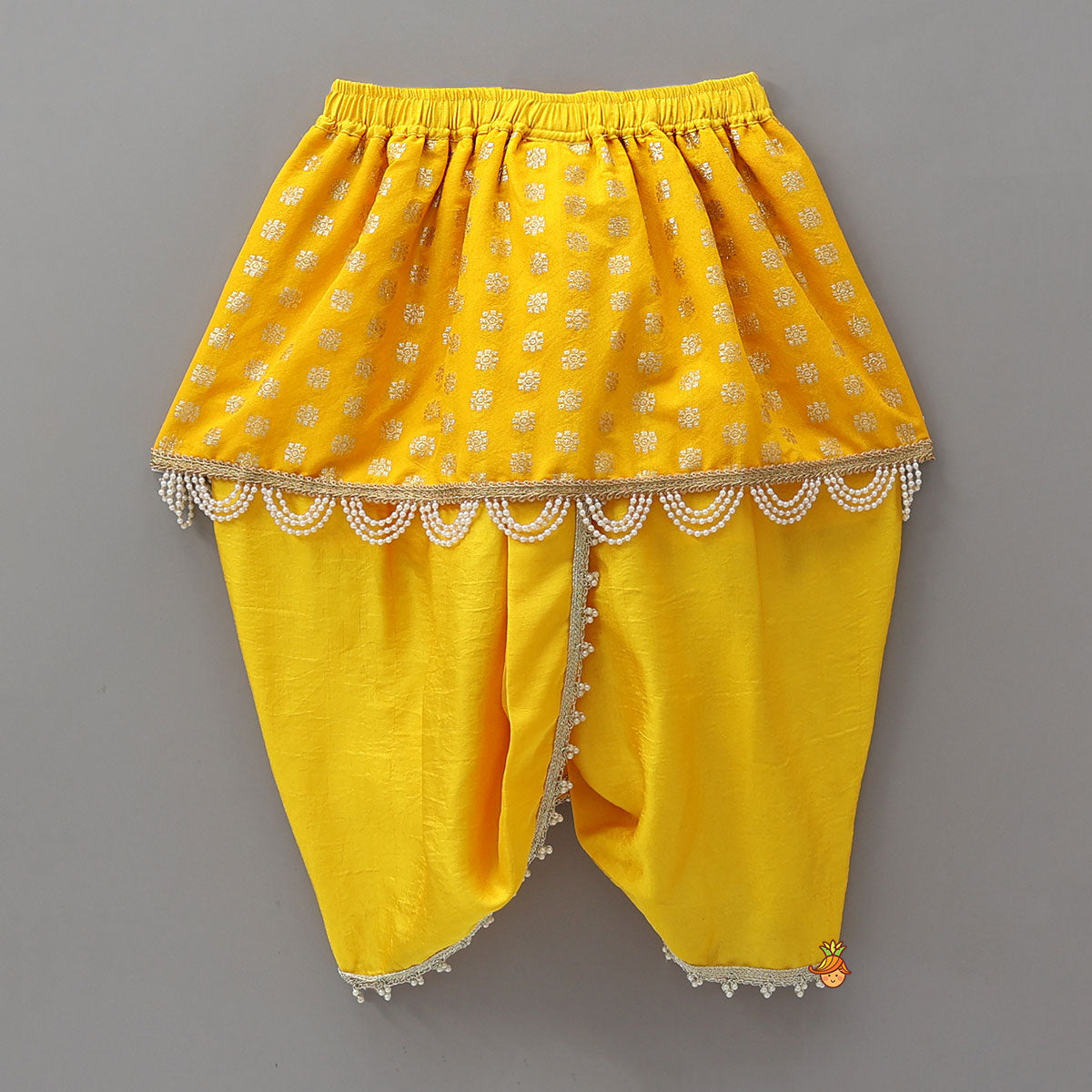 Brocade Dhoti With Ganesha Motif Stole And Mala