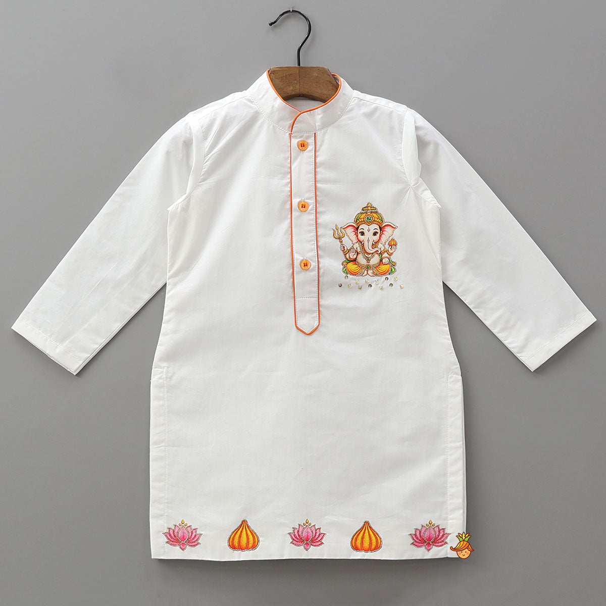 Ganesha Motif Kurta With Embellished Dhoti