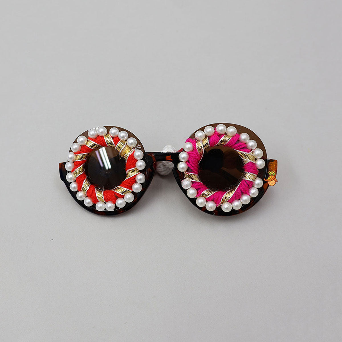 Single Pair Of Playful Navratri Sunglasses For 3+ Years