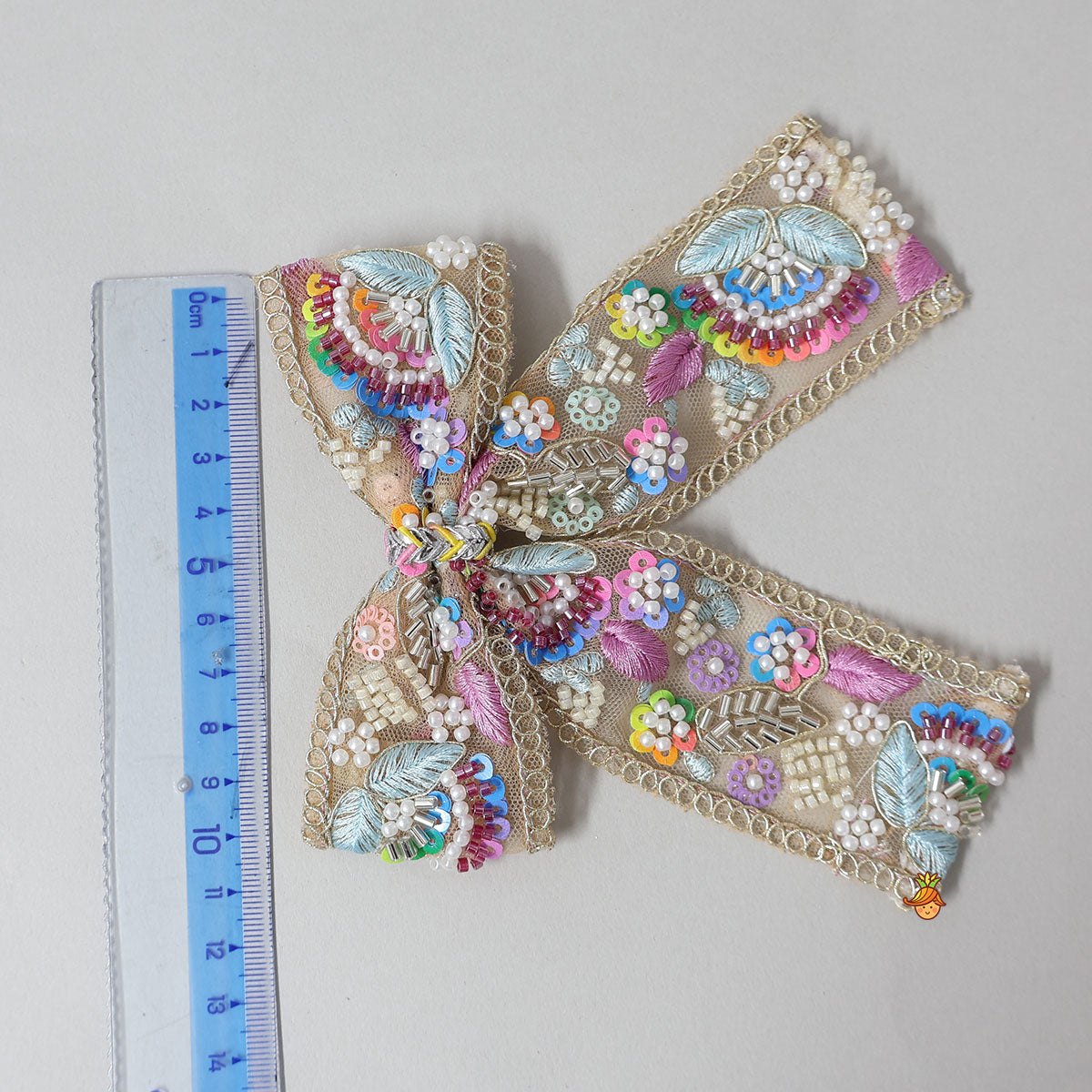 Eye-Catching Embroidered Net Hair Clip