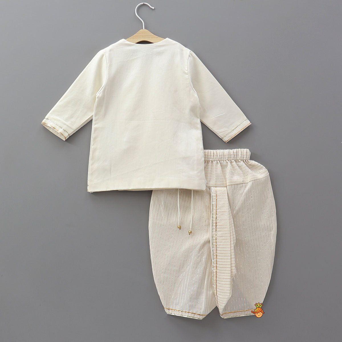 Ganesha Motif Angrakha Kurta With Dhoti