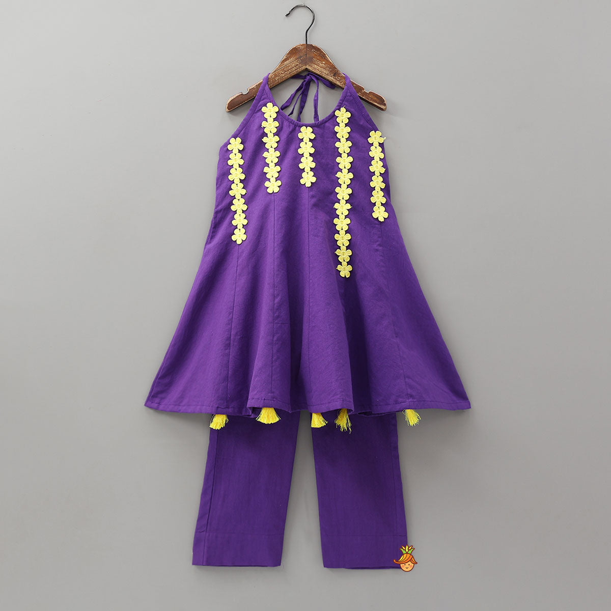 Floral Lace Work Halter Neck Kurti And Pant With Contrasting Dupatta