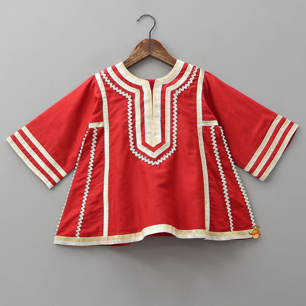 Lace Highlighted Kurti And Farshi Salwar With Potli Bag