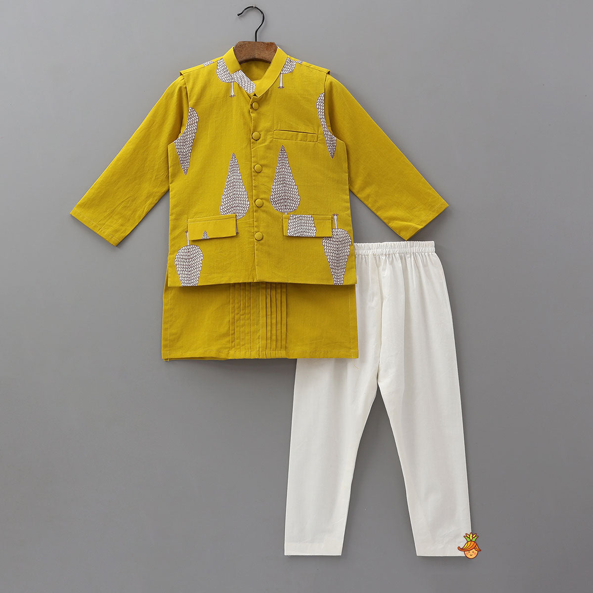 Pin Tuck Cotton Ethnic Kurta With Pocket Detail Jacket And Pyjama