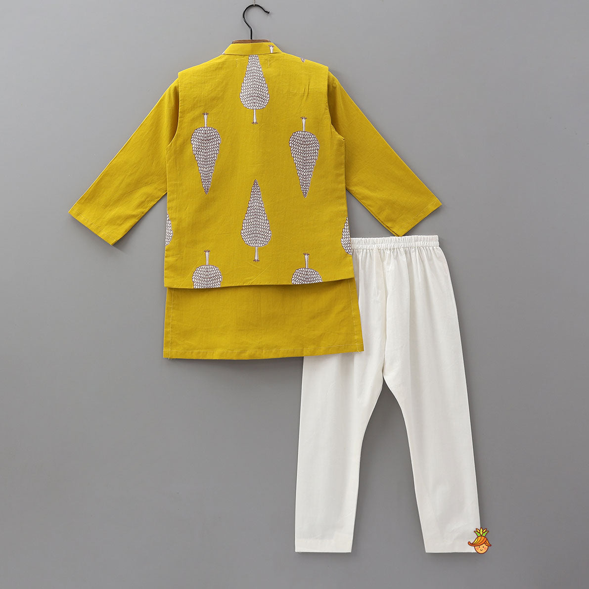 Pin Tuck Cotton Ethnic Kurta With Pocket Detail Jacket And Pyjama