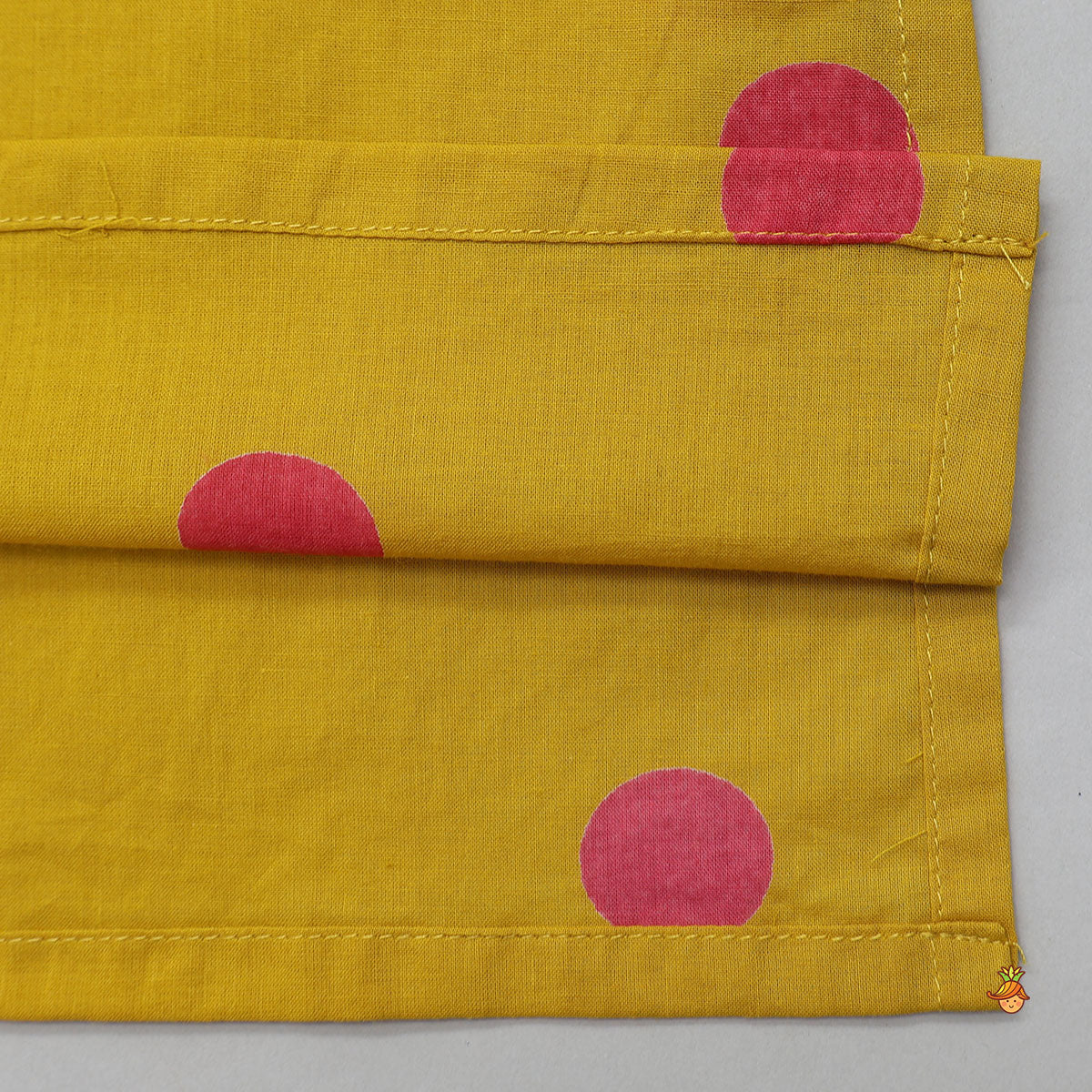 Polka Dot Printed Ethnic Kurta And Pyjama