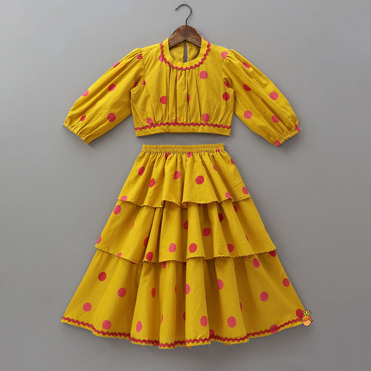 Stylish Sleeves Crop Top And Layered Lehenga