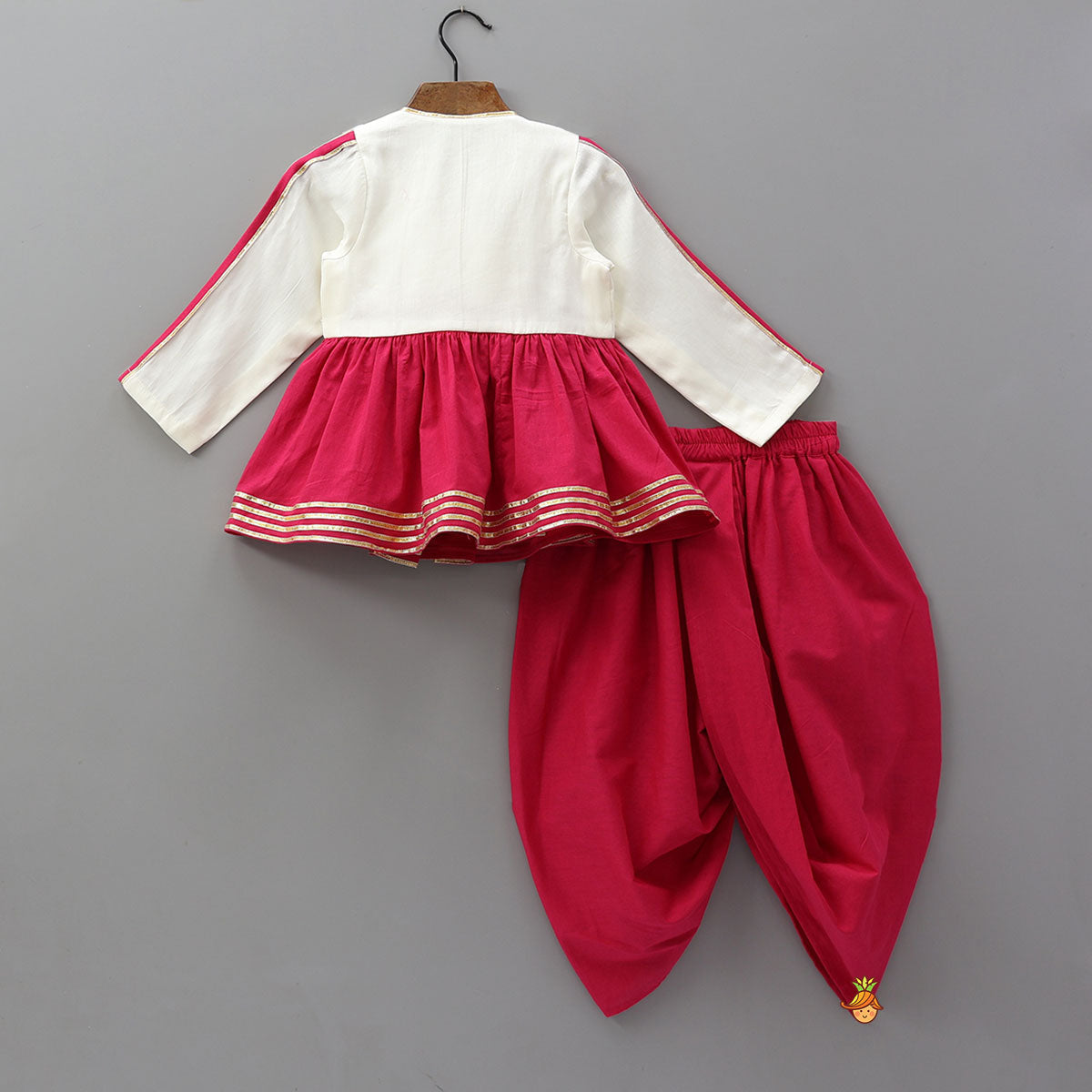 Lace Detailed Kediya With Dhoti And Matching Turban