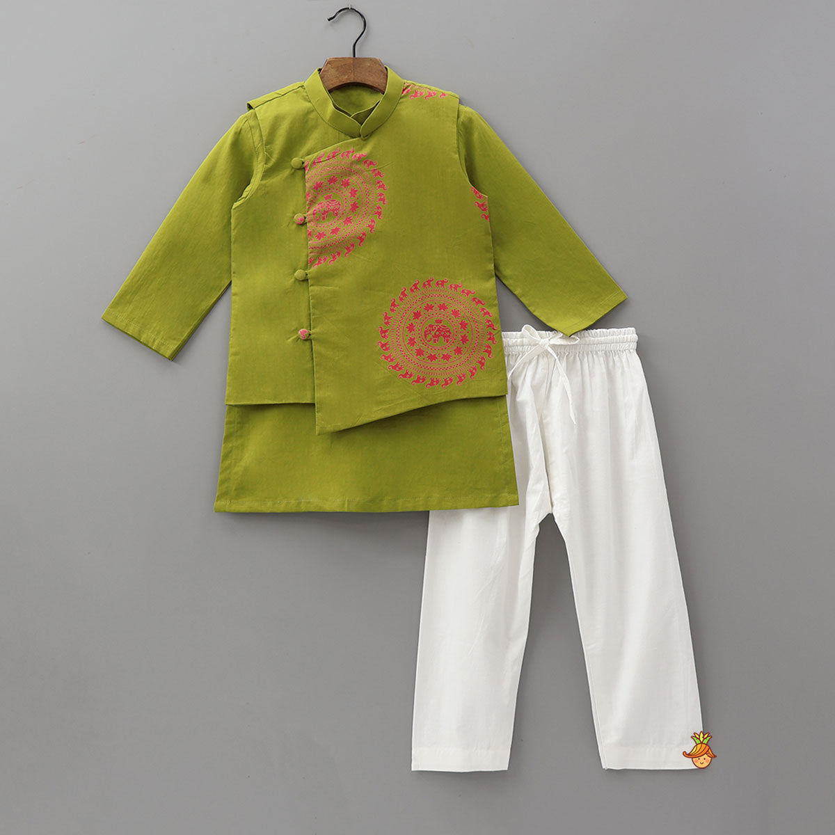 Ethnic Kurta With Side Button Detail Jacket And Pyjama