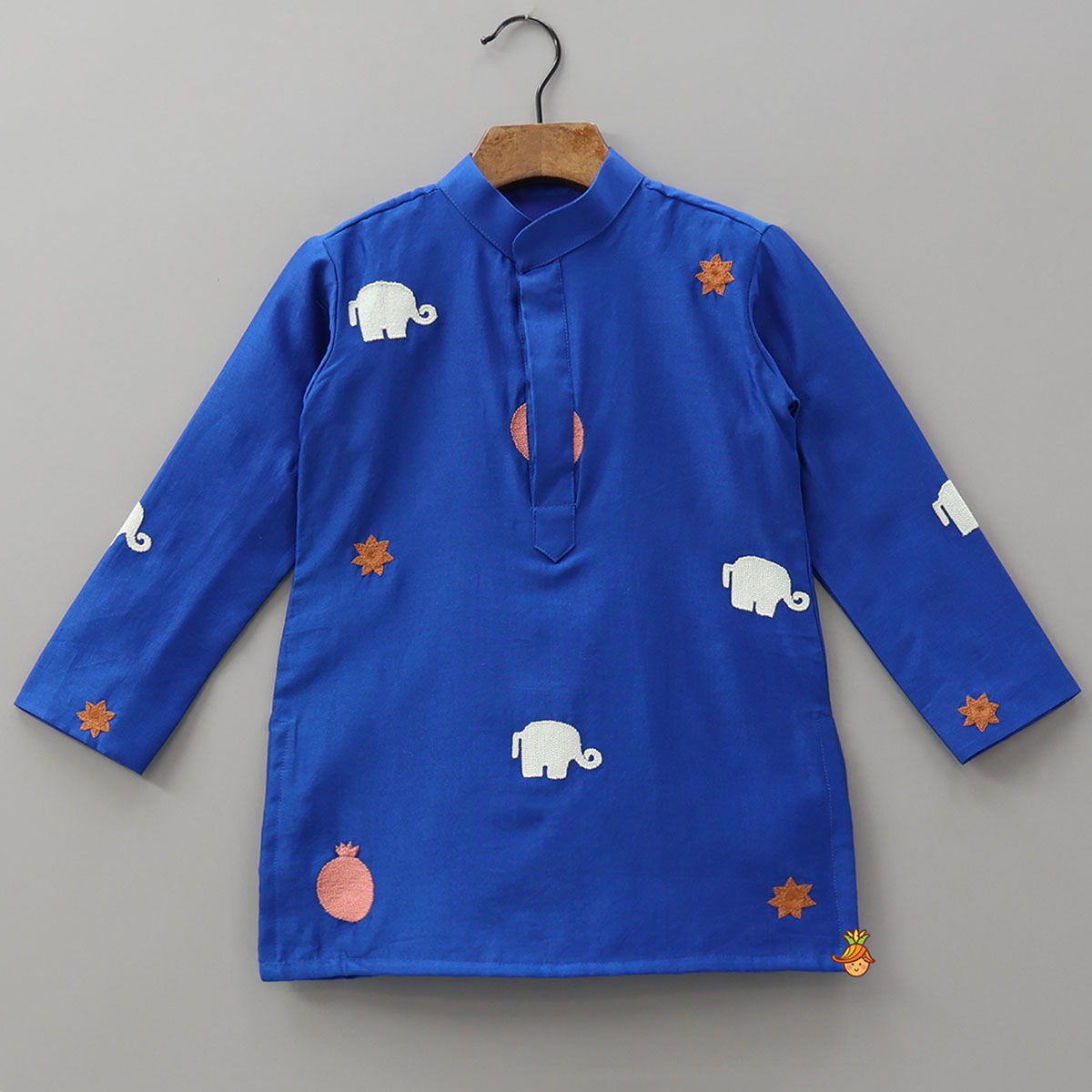 Minimal Embroidered Kurta And Pyjama