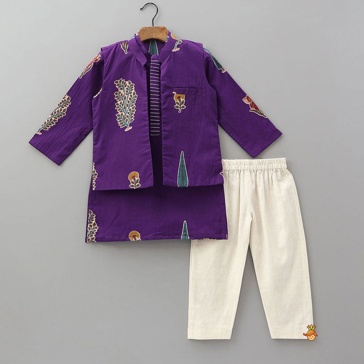 Thread Work Front Placket Cotton Ethnic Kurta With Open Jacket And Pyjama
