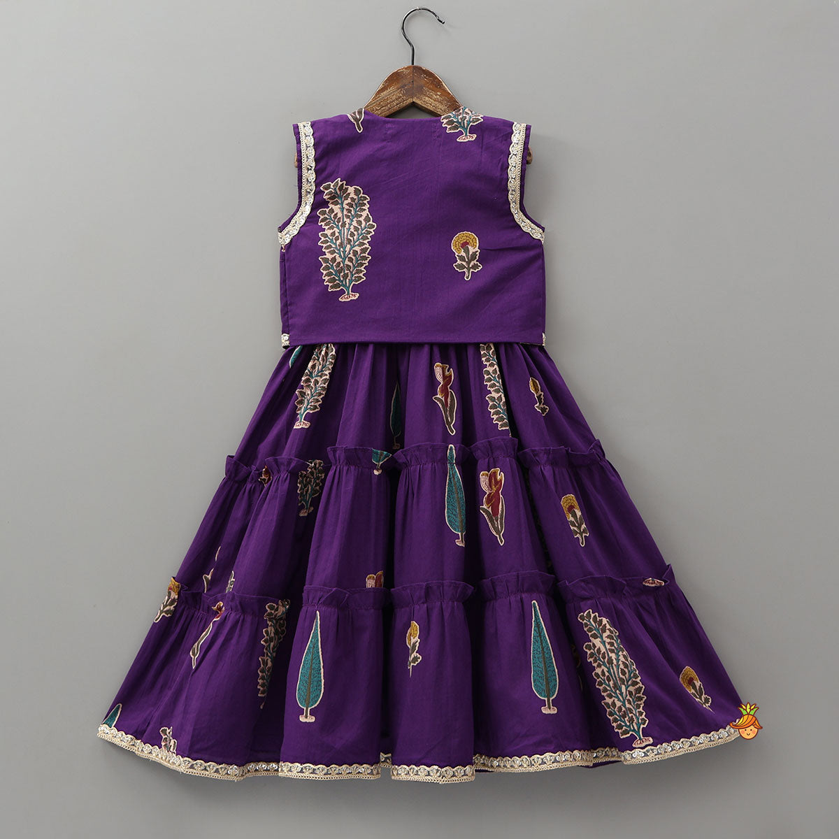 Strappy Printed Tiered Kurti With Lace Detail Jacket