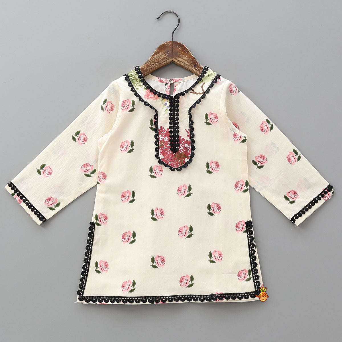 Hand Block Floral Printed Lace Work Kurti And Pant