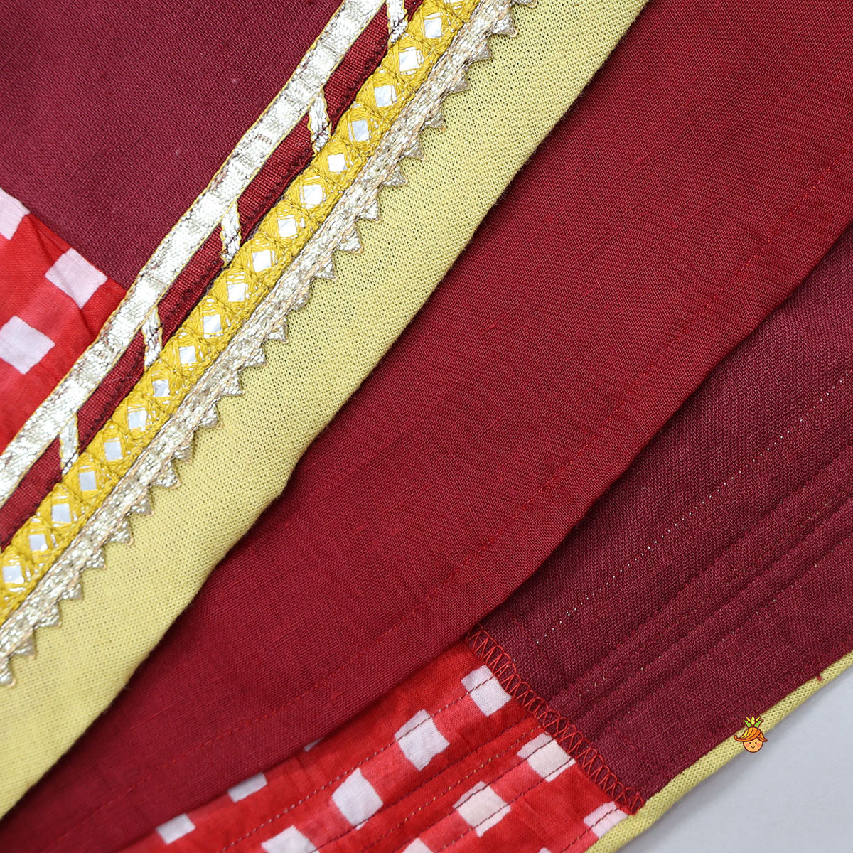 Checks Printed Kurti And Pant With Dupatta