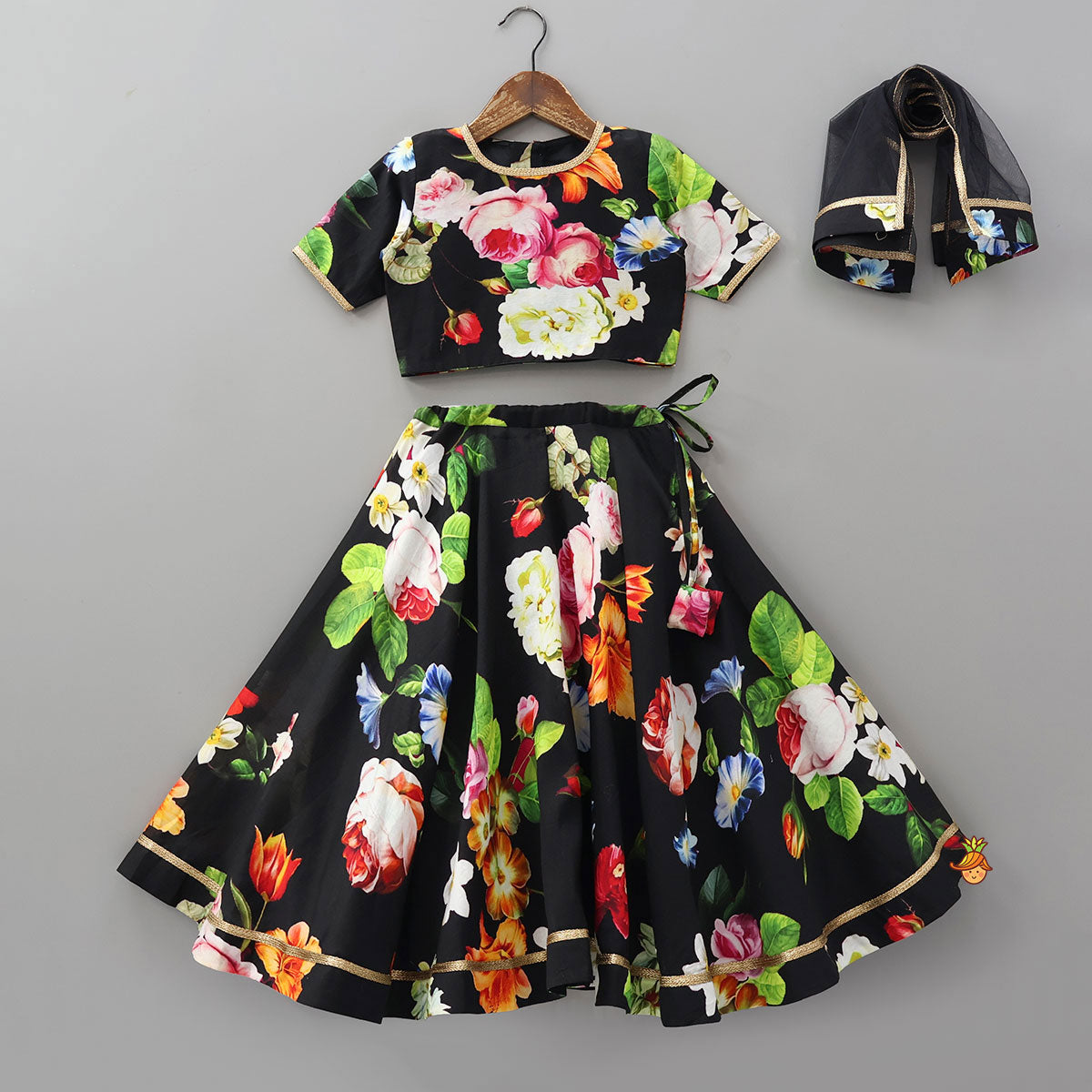 Elegant Floral Printed Top And Lehenga With Net Dupatta