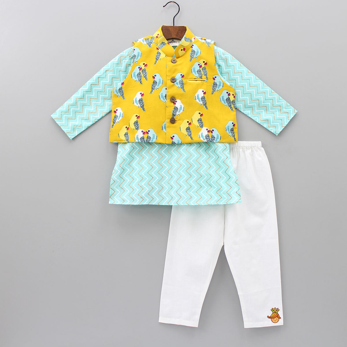 Pre Order: Zig Zag Print Kurta With Parrot Print Jacket And Pyjama