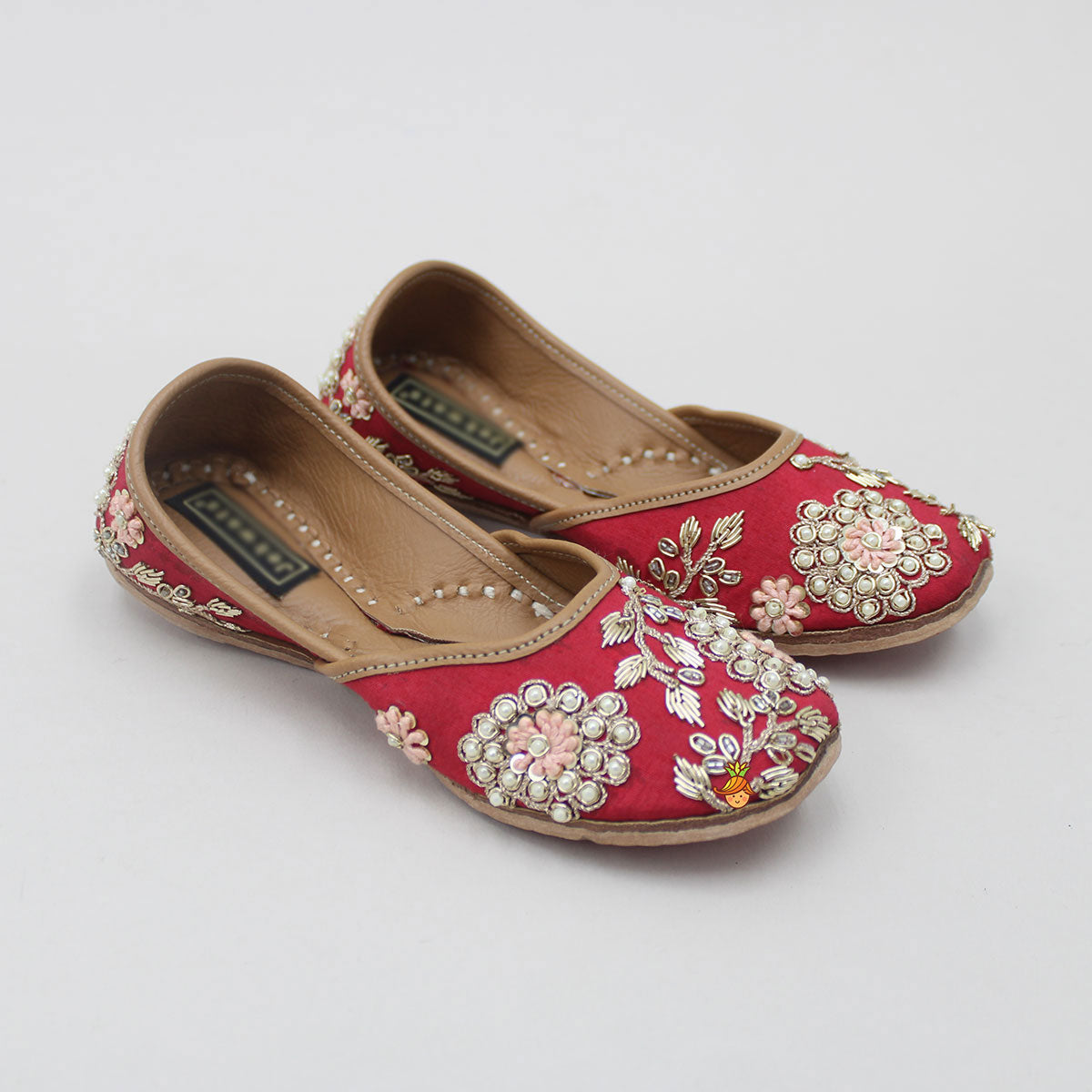 Pretty Pearl And Zardozi Embroidered Red Jutti