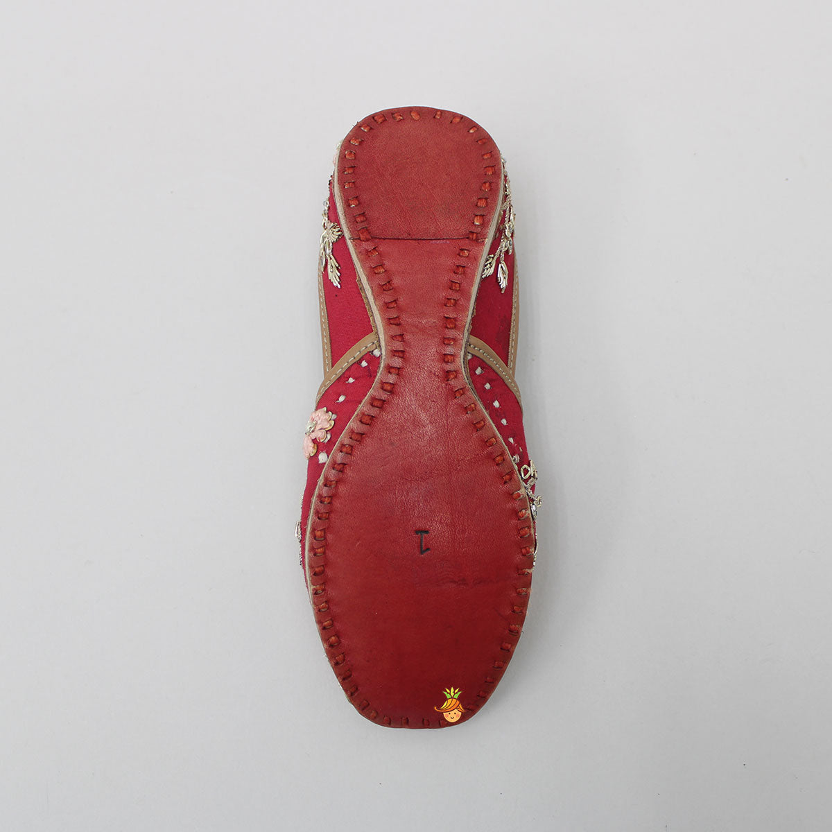 Pretty Pearl And Zardozi Embroidered Red Jutti