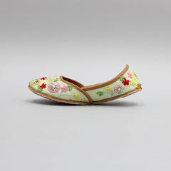 Gota Flower Enhanced Pastel Green Jutti