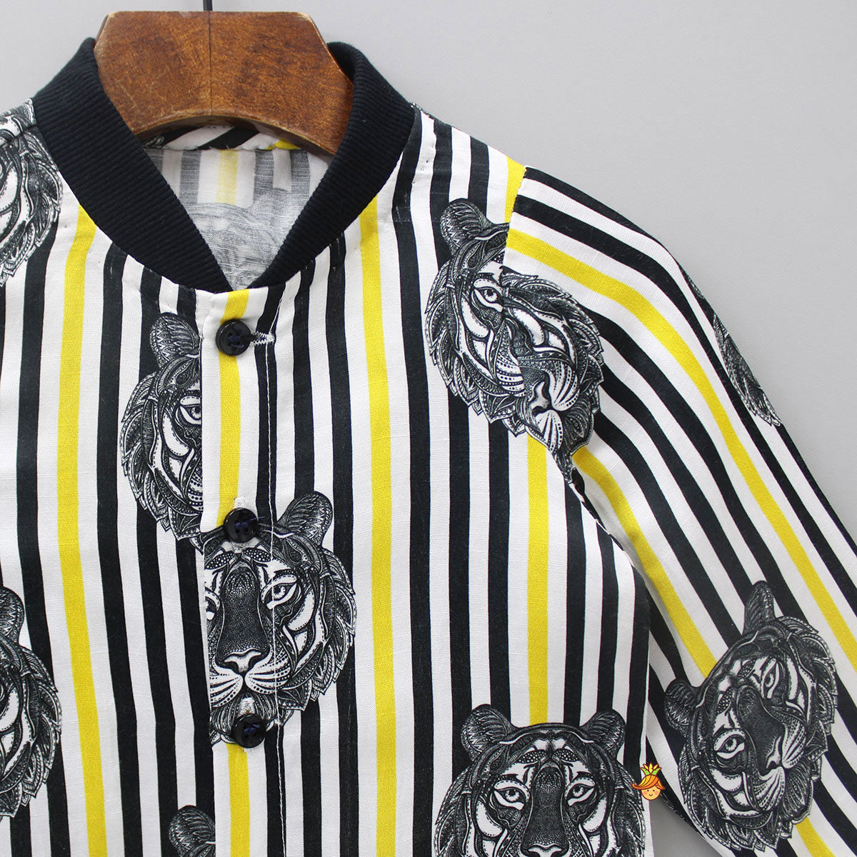 Vertical Striped Tiger Printed Shirt
