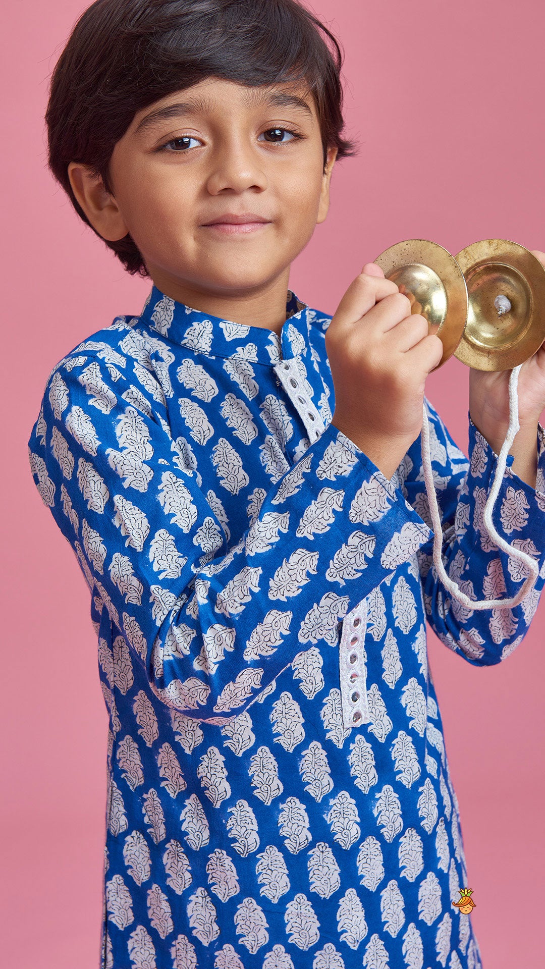 Hand Block Printed Motifs Blue Kurta With White Pyjama