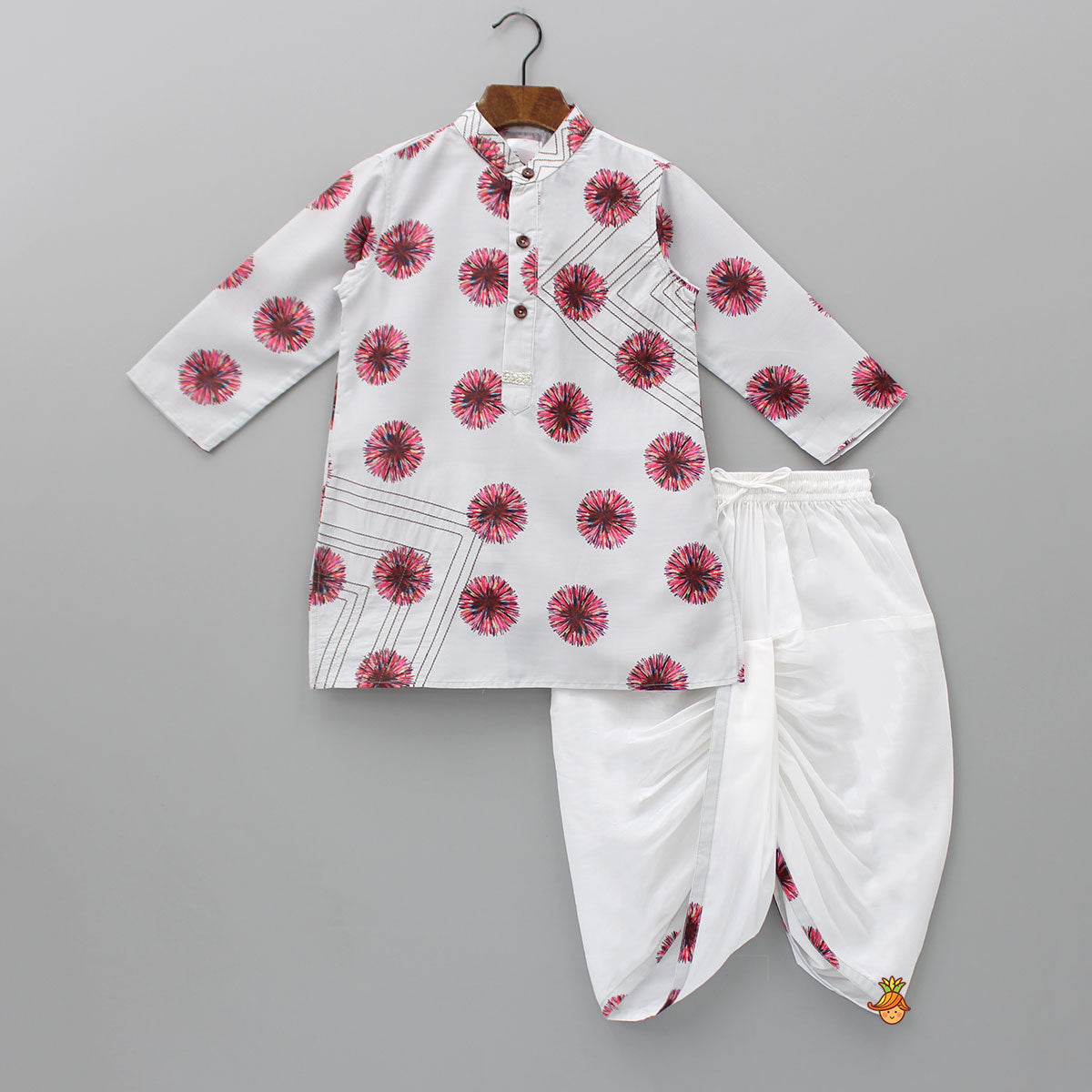 Pre Order: Thread Detailed Printed Kurta With Dhoti