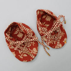 Pre Order: Printed Jaamna Set With Matching Booties And Mittens