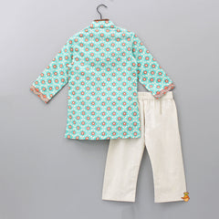 Pre Order: Blue Thread Detailed Printed Kurta With Pyjama