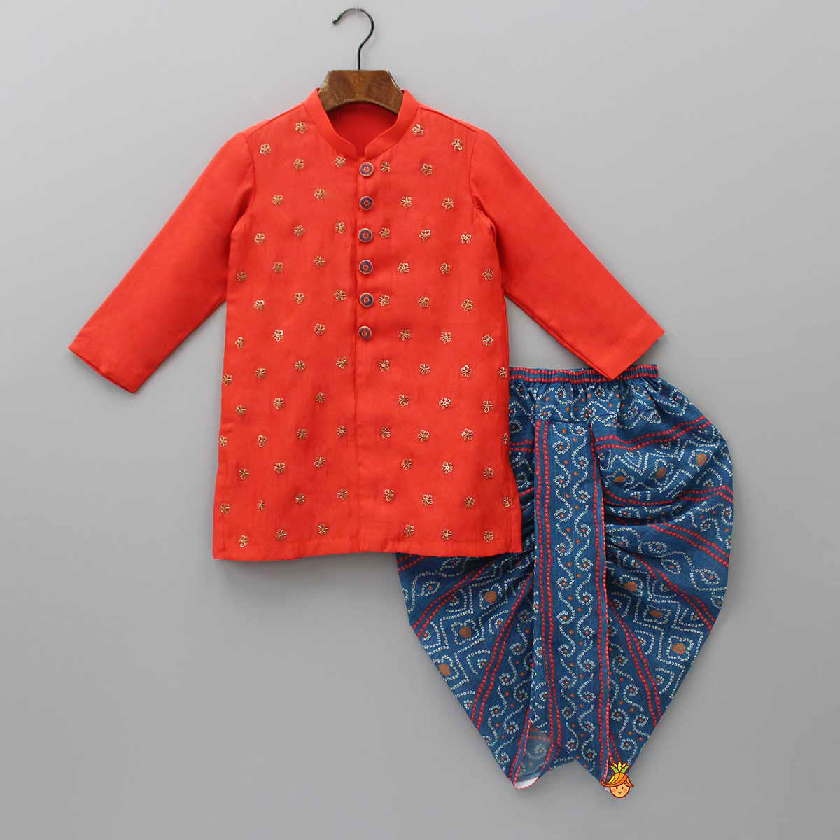 Floral Sequins Embellished Kurta With Bandhani Printed Dhoti