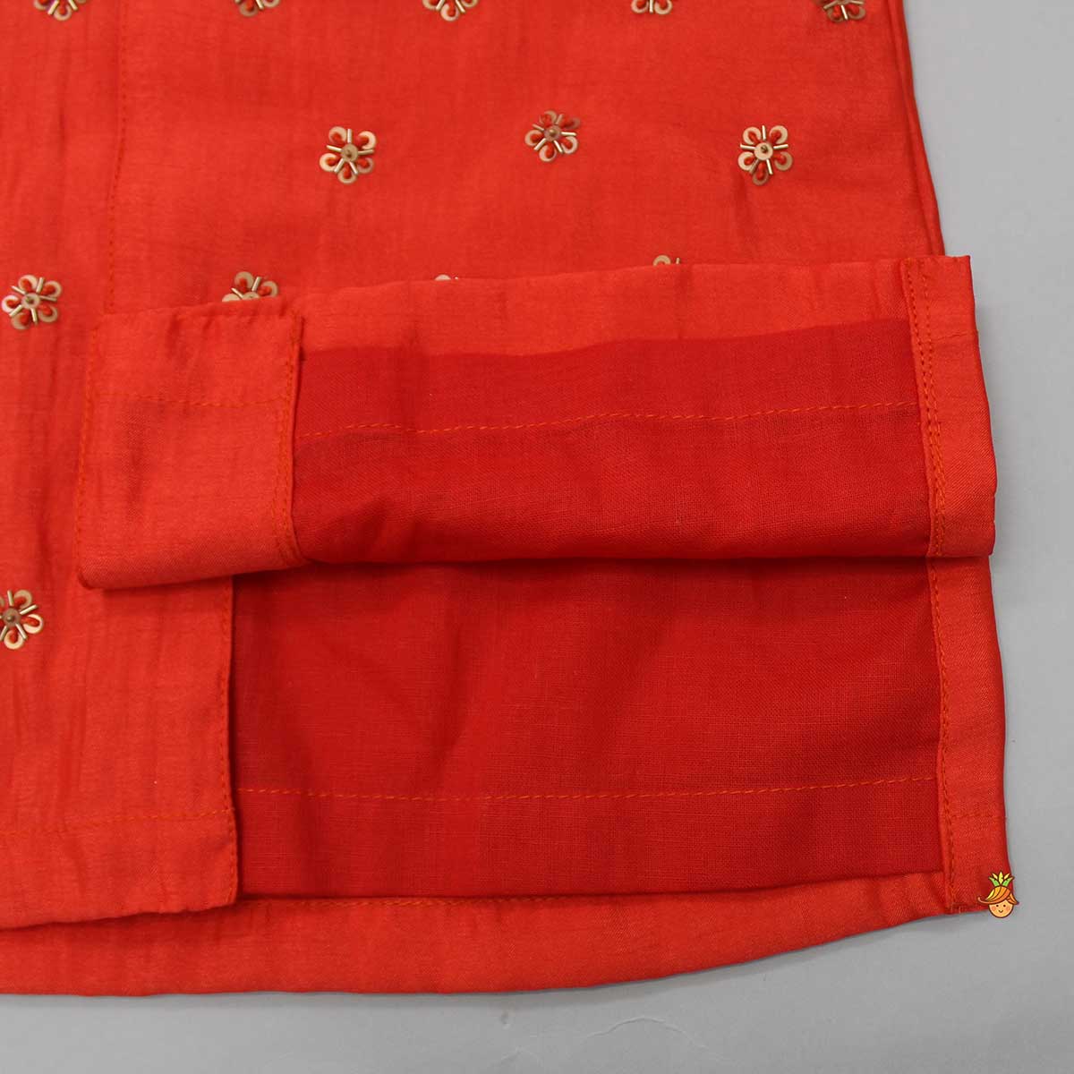 Floral Sequins Embellished Kurta With Bandhani Printed Dhoti