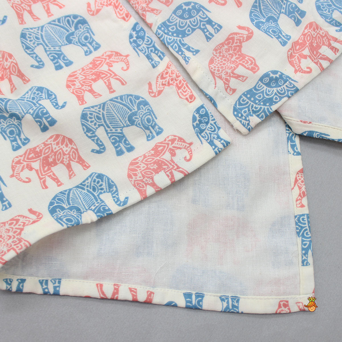 Elephant Printed Off White Kurta And Pyjama