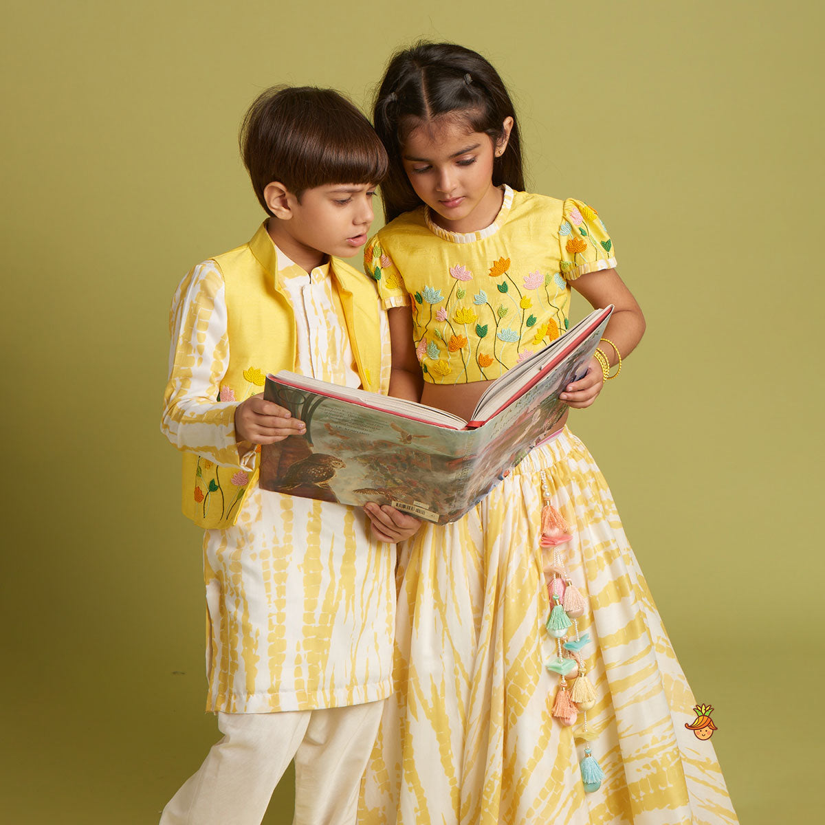 Shibori Printed Kurta With Beads Embroidered Yellow Open Jacket And Churidar twinning model image 3