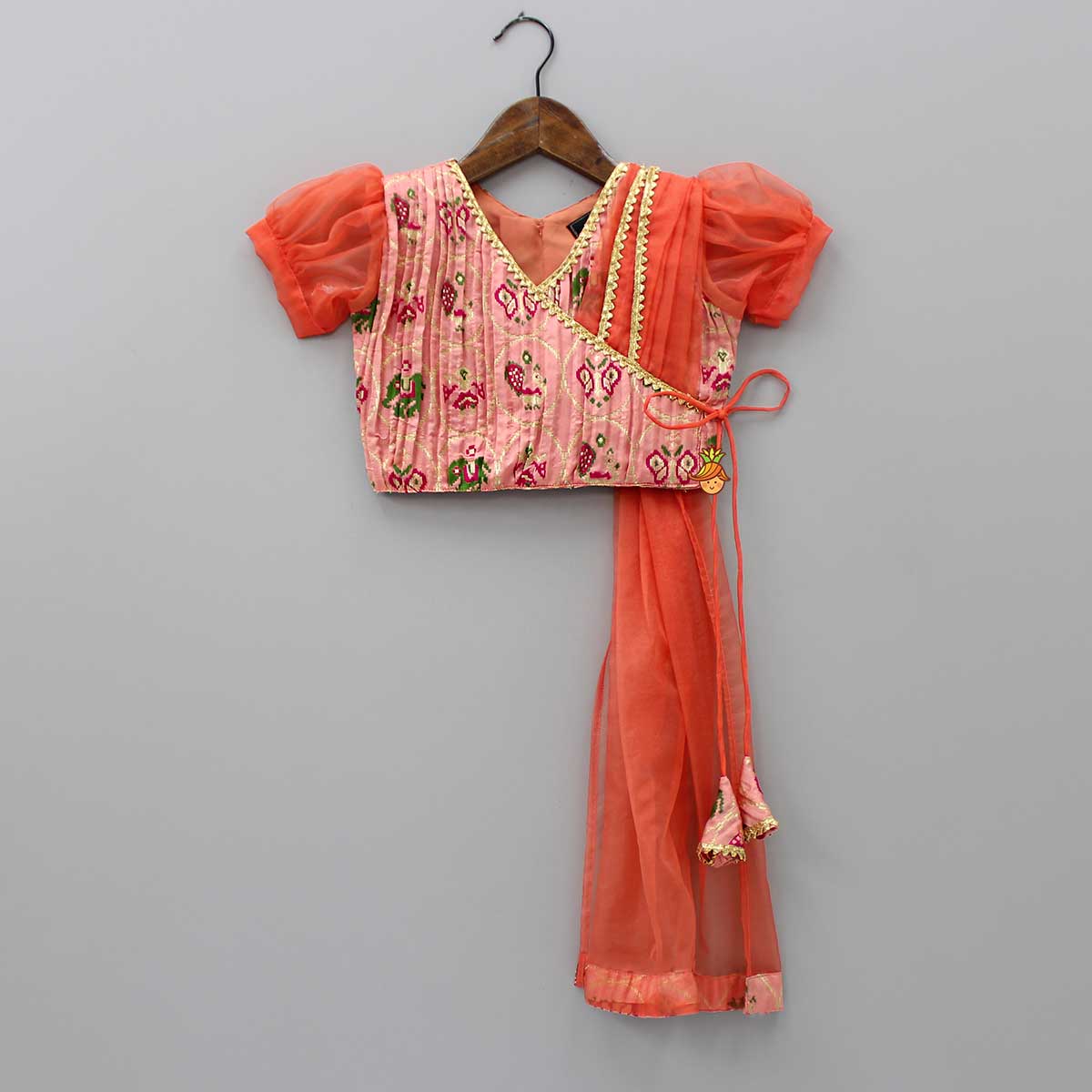 Latest Saree Blouse Designs: Buy Indian Saree Blouses Online at Kalki  Fashion