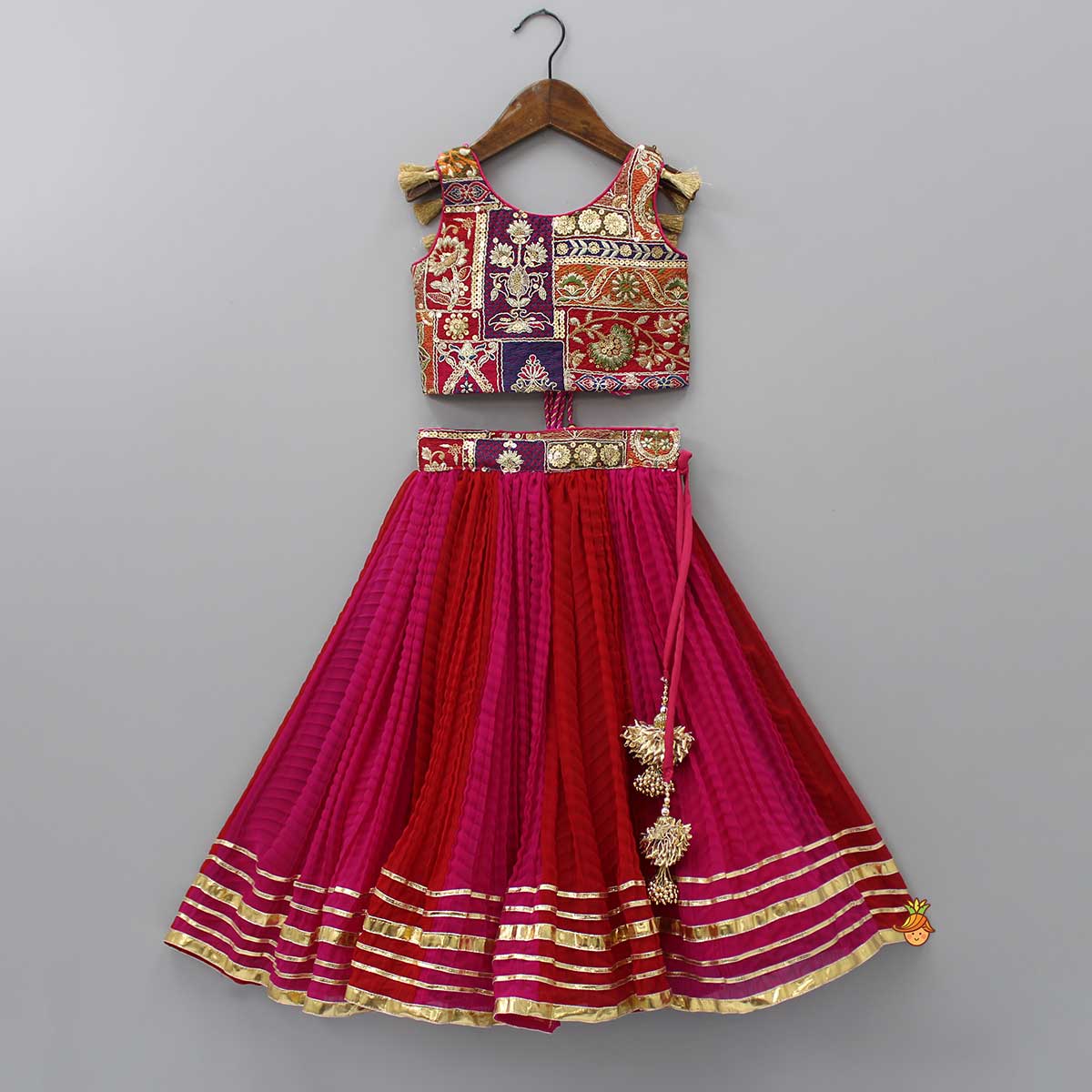 Beautiful Heavy Thread Embroidered Top With Dual Toned Lehenga And Dupatta With Hair Clip