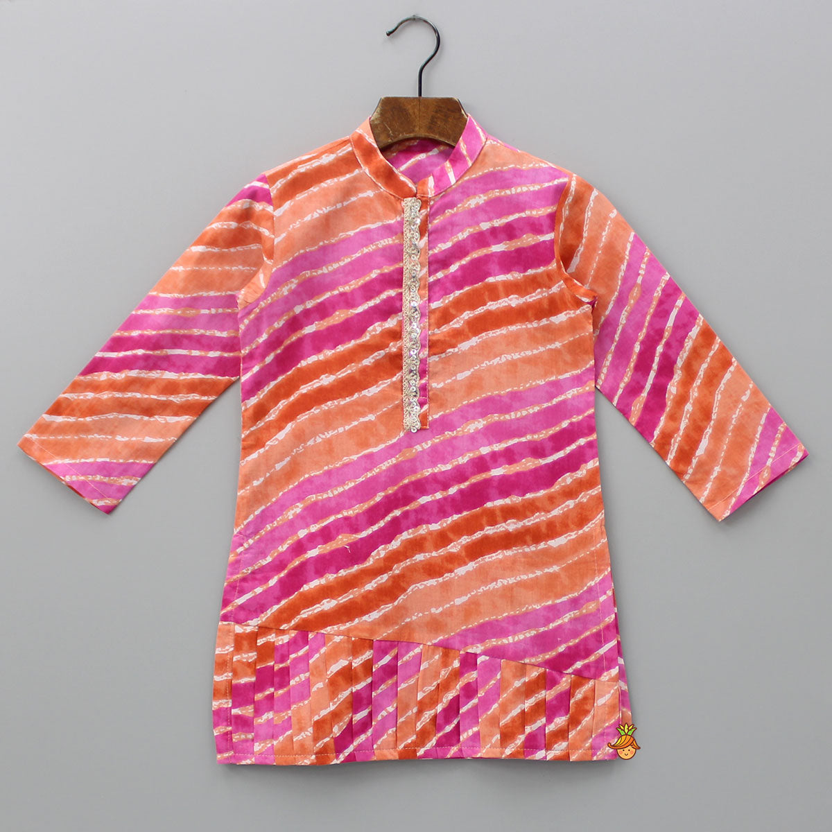 Multicolour Leheriya Printed Kurta With Pleated Hem And Pyjama