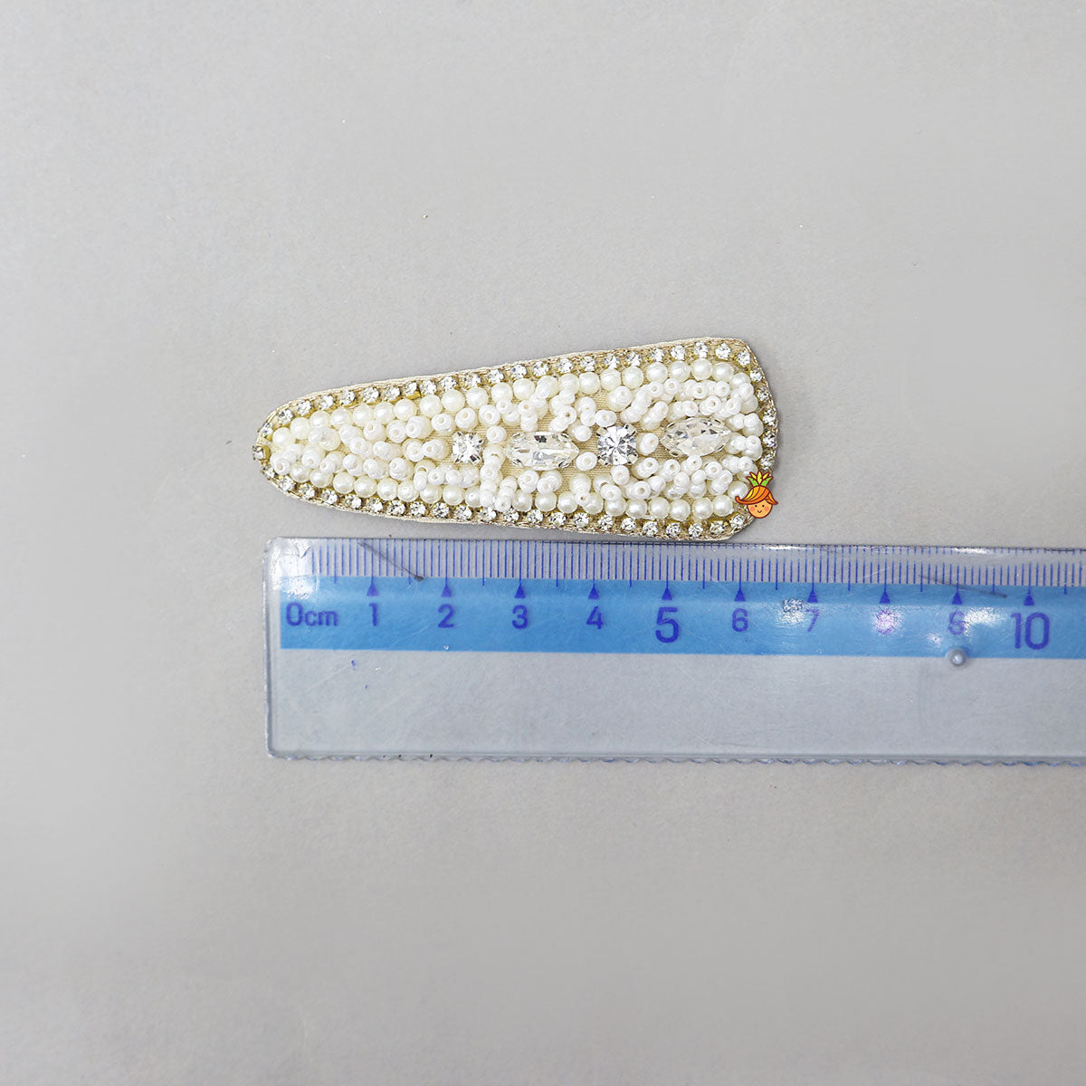 Glamorous Off White Hair Clip