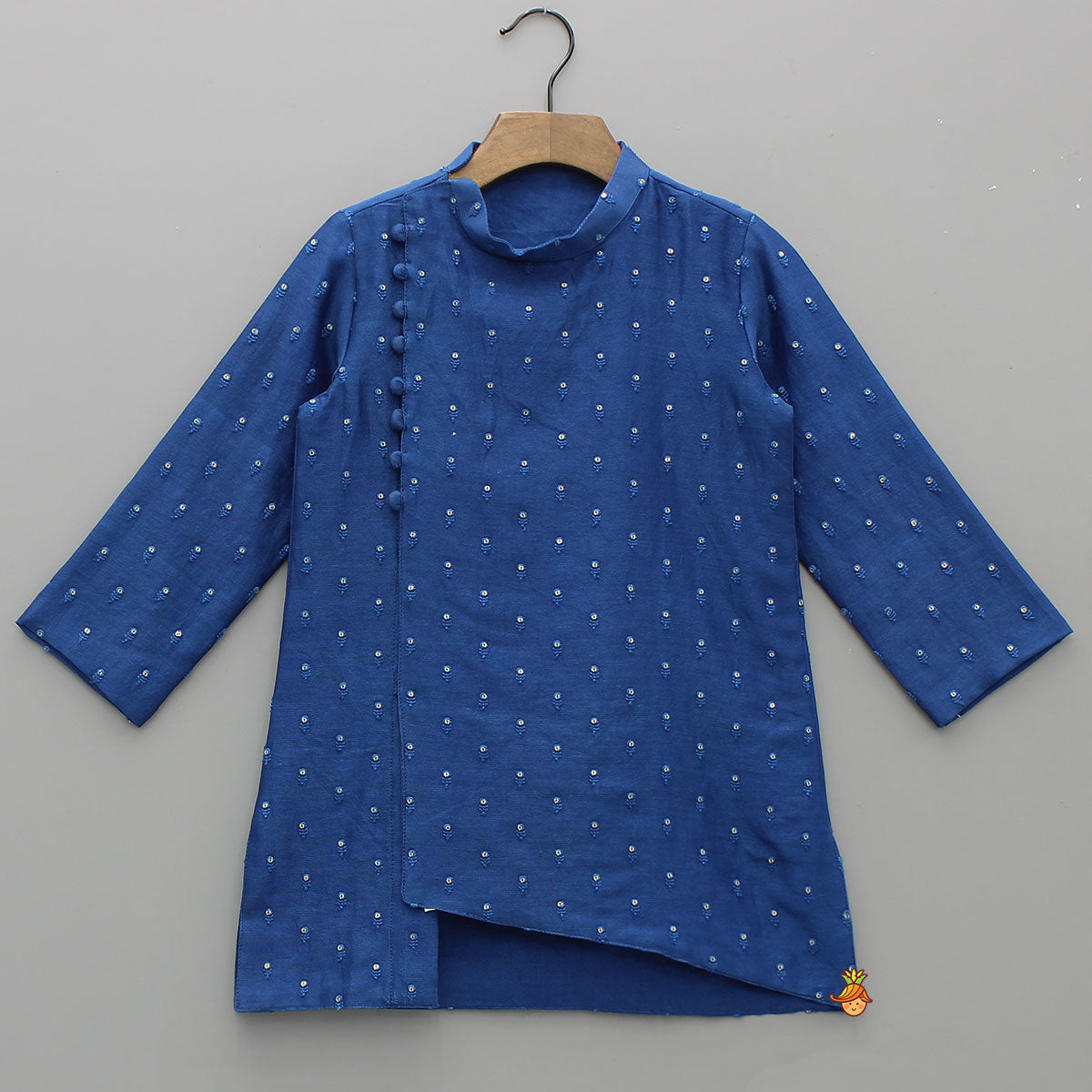 Booti Embroidered Kurta With Off White Pyjama