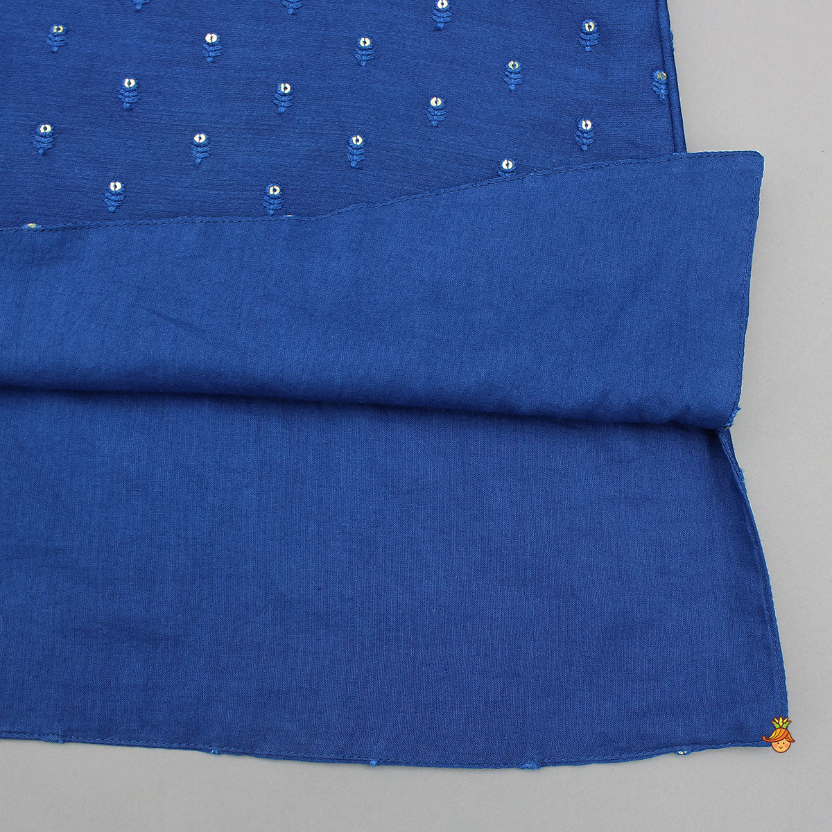Booti Embroidered Kurta With Off White Pyjama